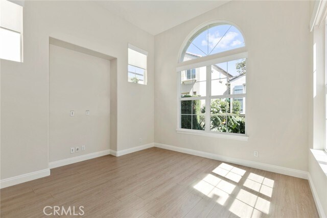 Building Photo - 63 Figtree