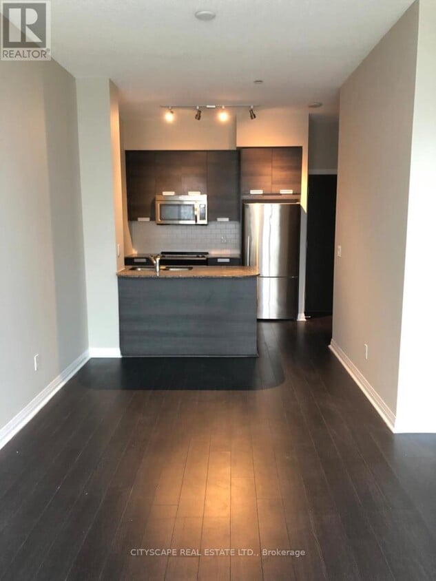 Photo principale - 75-375 Eglinton Ave W