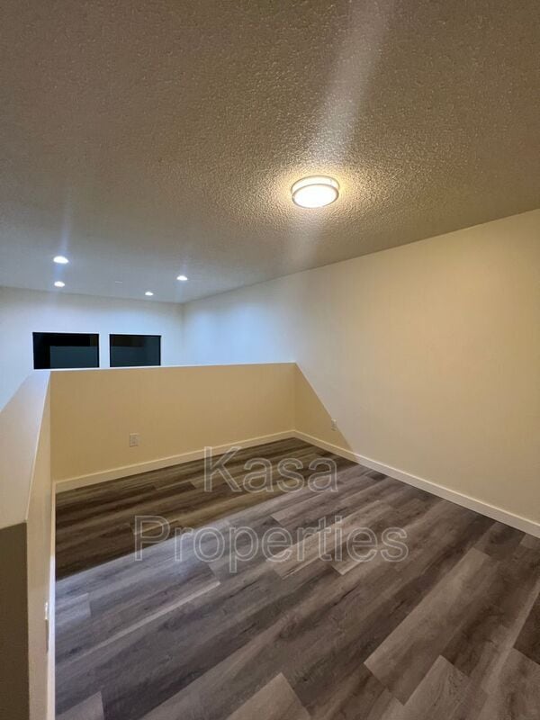 Foto del edificio - 6615 Schmidt Ln