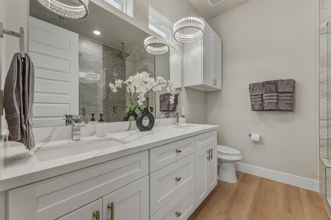 Building Photo - 4231 Elmwood St