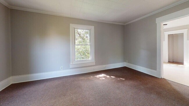 Foto del edificio - 808 7th St NW