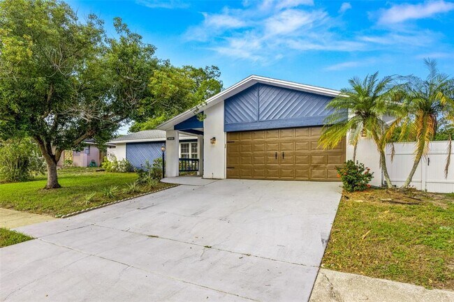 Building Photo - 3920 Kestrel St