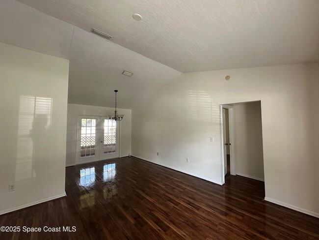 Building Photo - 5145 Walton Ave