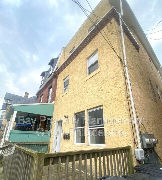 Foto del edificio - 6208 Morton St