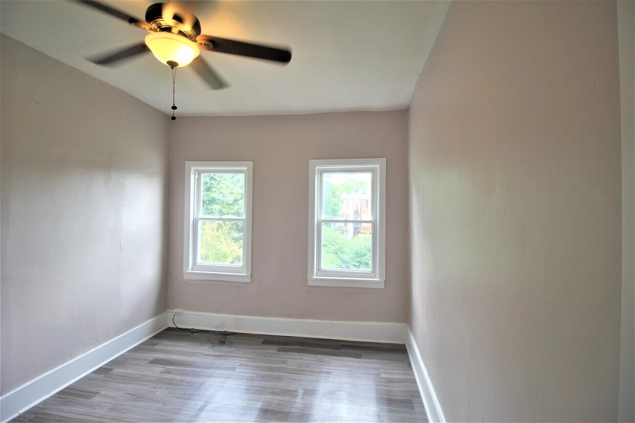 Building Photo - 2421 N Calvert St