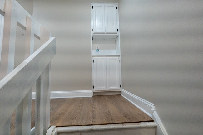 Building Photo - 257 Doral Ct