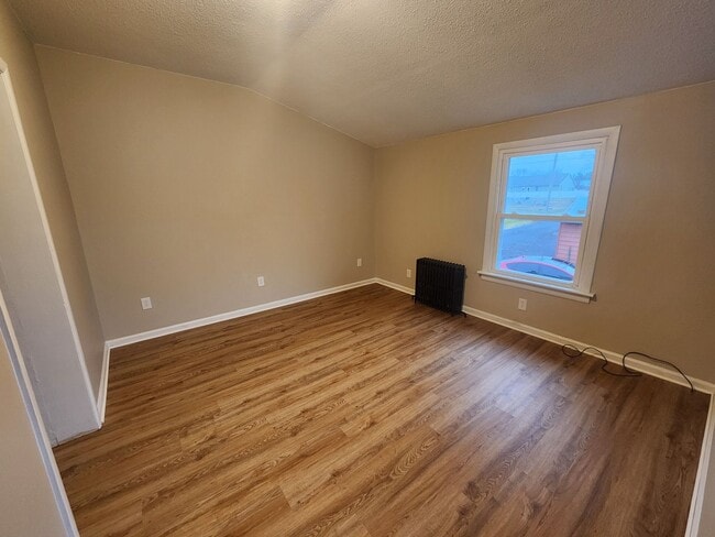 Foto del edificio - 651 Lincoln Way W