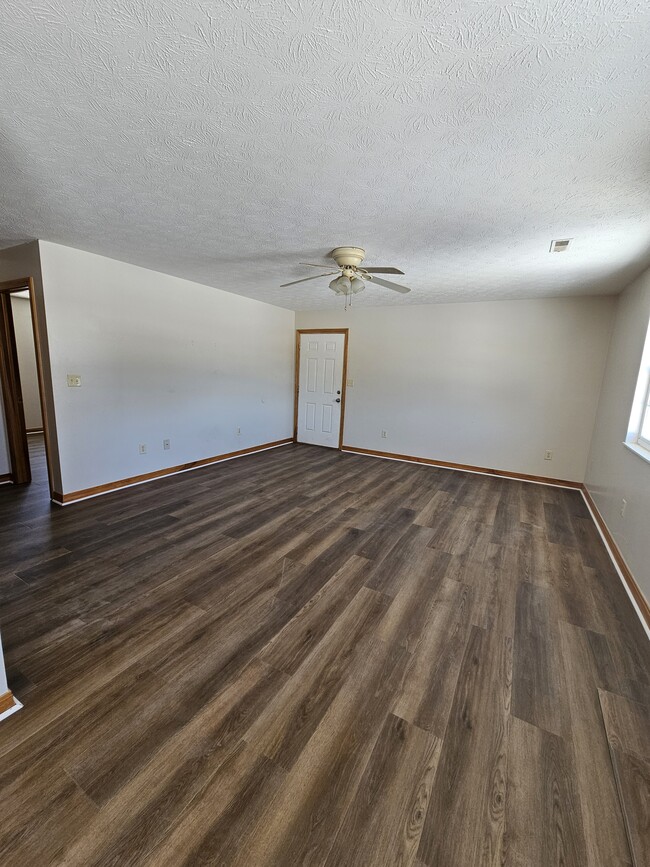 Foto del edificio - 33 Private Drive 8006