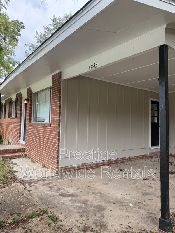 Building Photo - 4843 Wellborn Dr