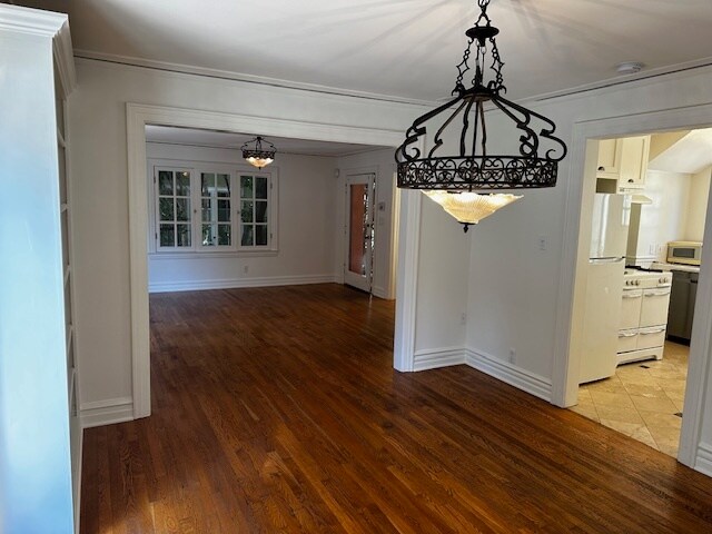 Foto del edificio - 2046 N Highland Ave