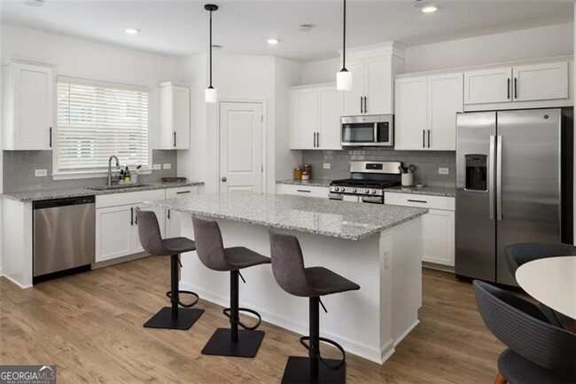 Building Photo - 1555 Brantin Dr