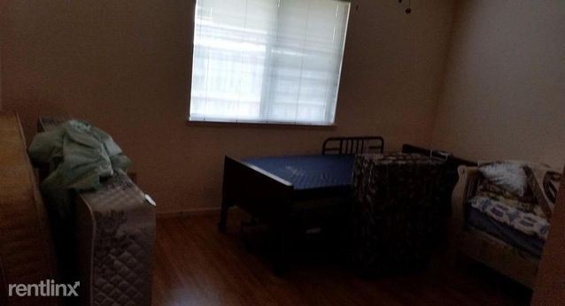 Building Photo - 3 br, 2 bath House - 3652 Veneman Ave N