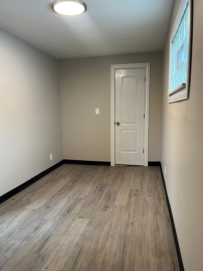 Dormitorio #1 - 159 Mineral Springs Rd