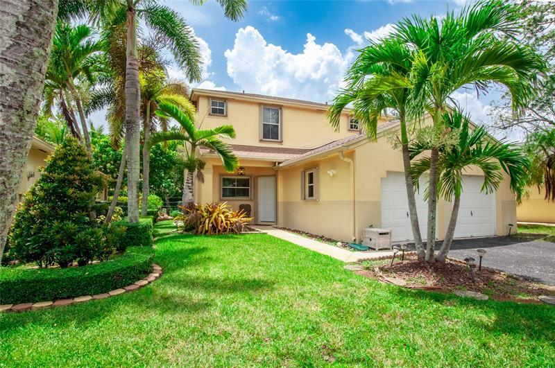 Foto principal - 170 NW 207th Way