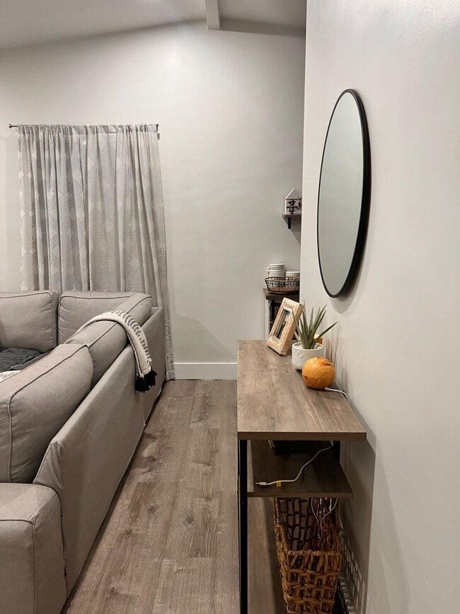 Foto del edificio - 555 NW 15th Ct