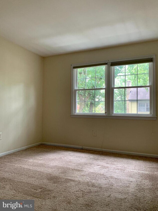 Foto principal - 10251 Braddock Rd