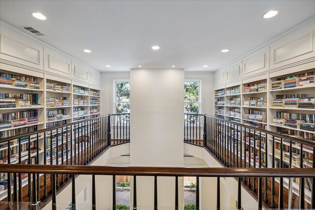 Foto del edificio - 2368 Timber Ln