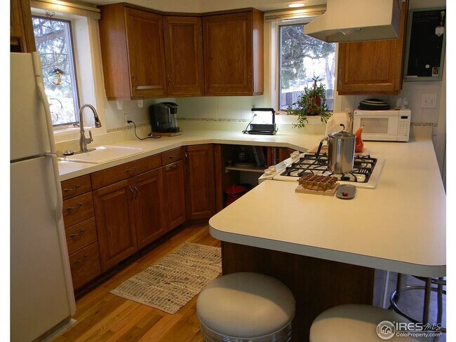 Foto del edificio - 1438 W Oak St