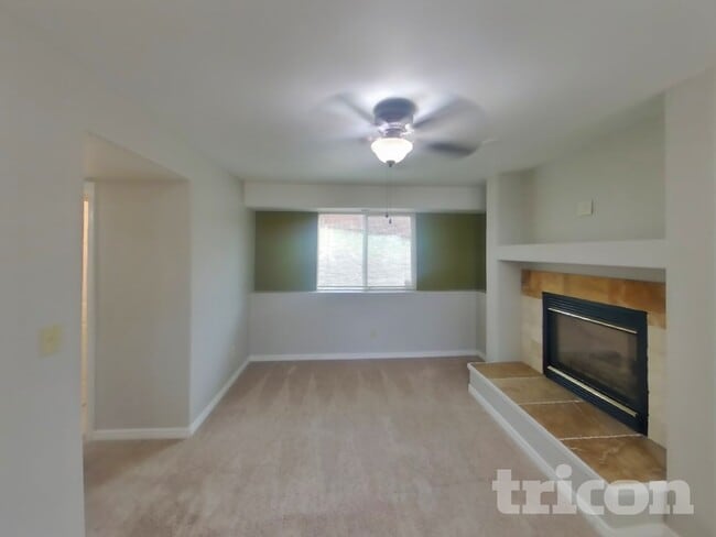 Foto del edificio - 617 Rye Ridge Rd