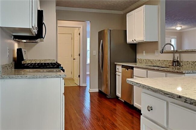 Foto del edificio - 2910 Evergreen Eve Crossing