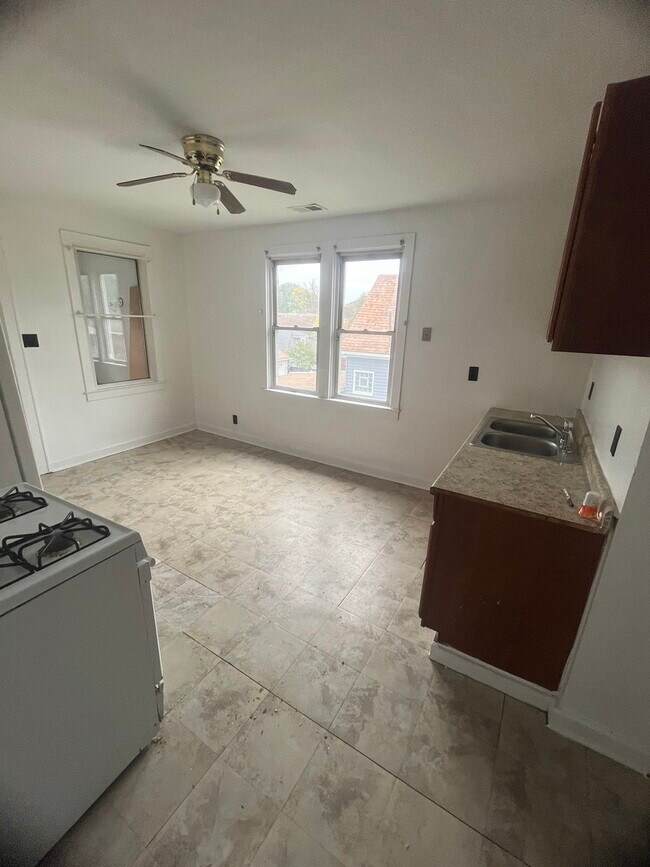 Foto del edificio - 332 153rd Pl