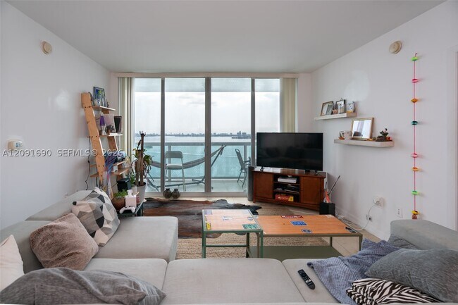 Foto del edificio - 1800 N Bayshore Dr