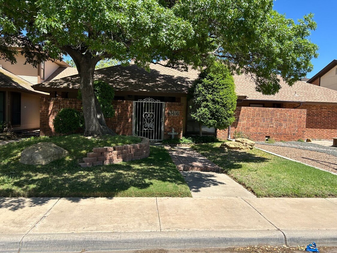 Primary Photo - **LEASED** Beautiful Garden Home