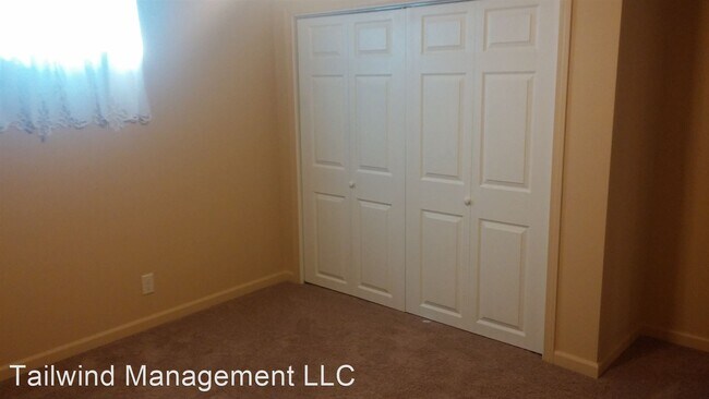 Building Photo - 5 br, 2 bath House - 2122 Wingate Lane