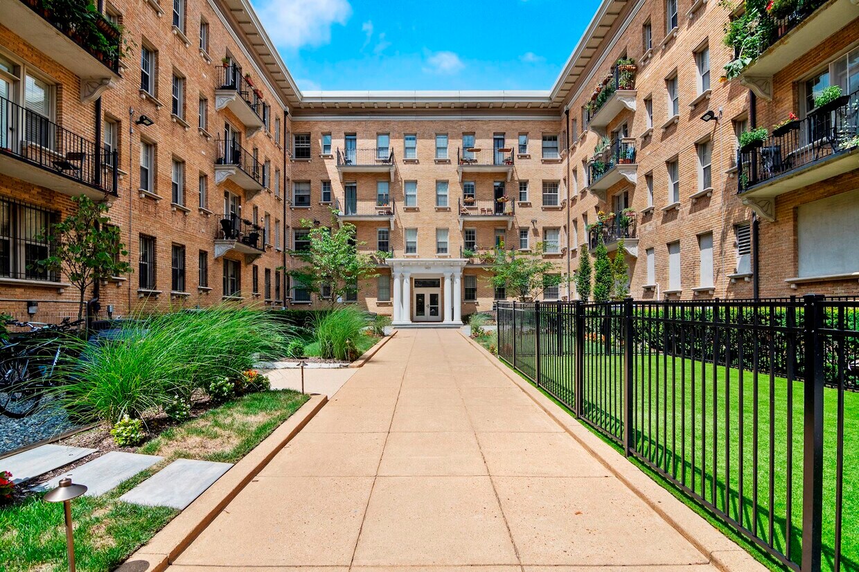 1401 Columbia Rd NW Unit 113, Washington, DC 20009 Condo for Rent in