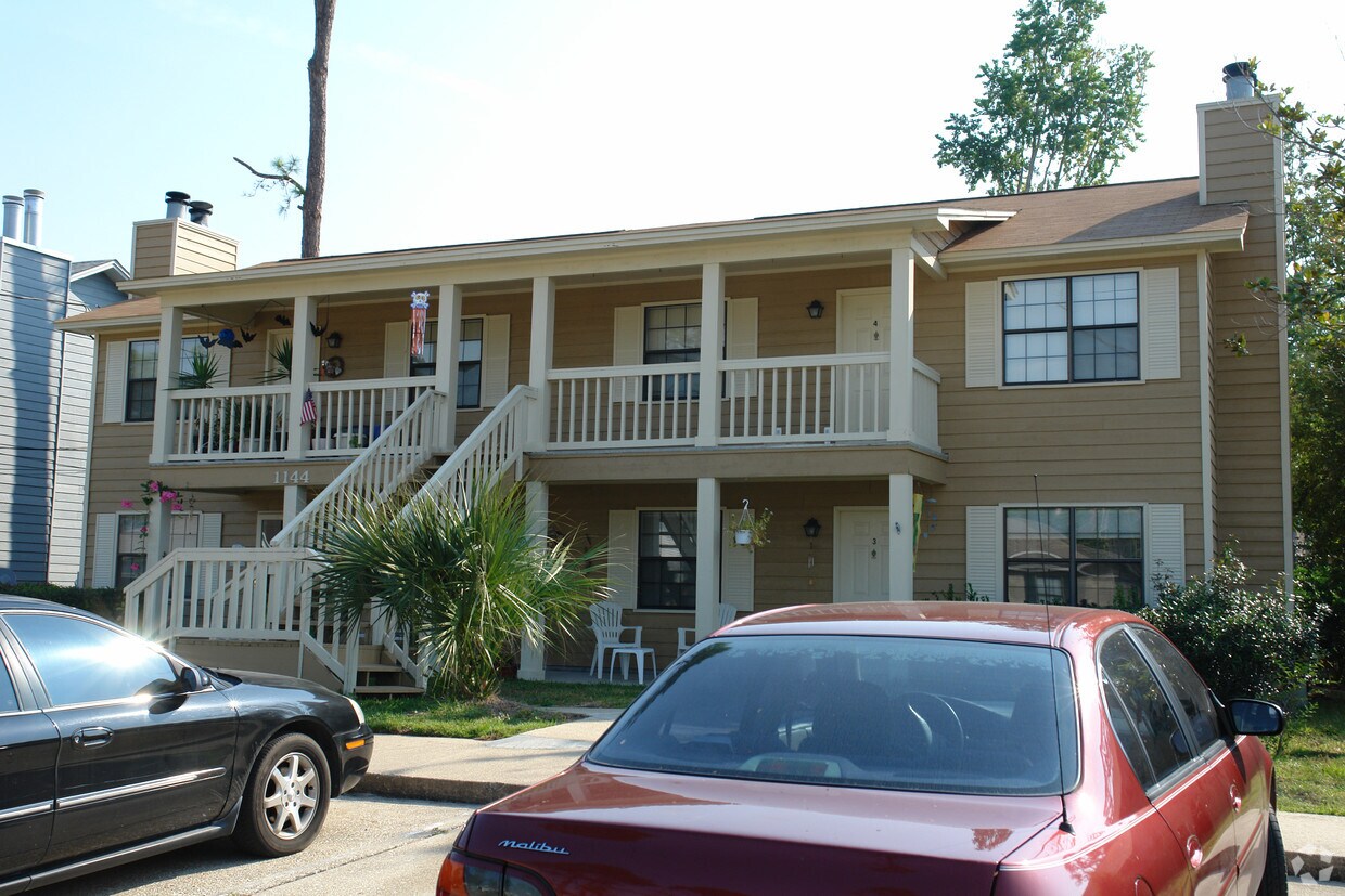 Foto del edificio - 1144 Redwood Ln
