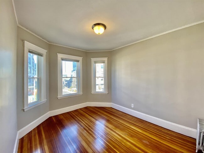 Building Photo - 36 North Beacon St