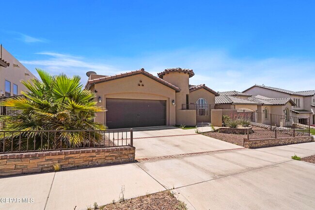 Foto del edificio - 13440 Emerald Ranch Ln