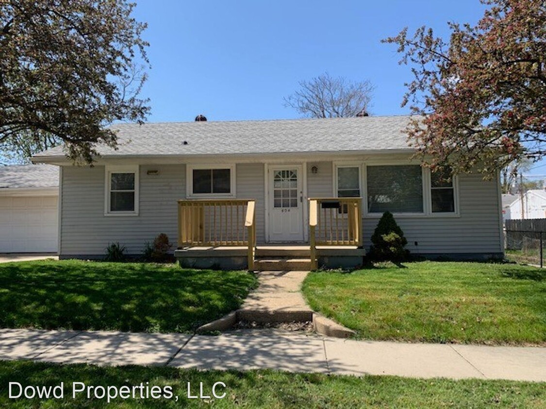 Foto principal - 2 br, 1 bath House - 404 North Mason Street