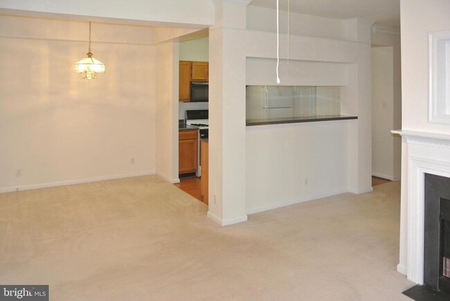 Building Photo - 46582 Drysdale Terrace