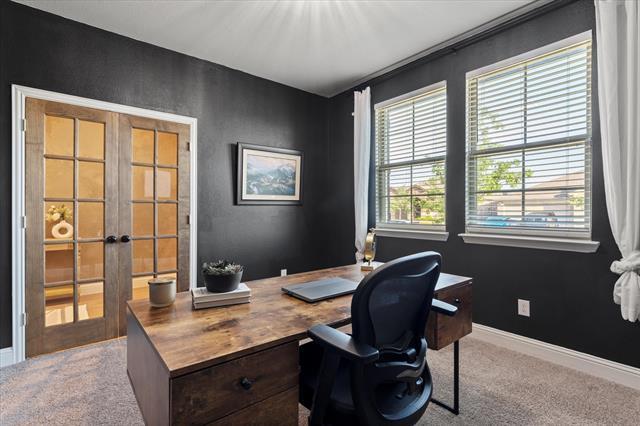 Foto del edificio - 1216 Johnson Dr