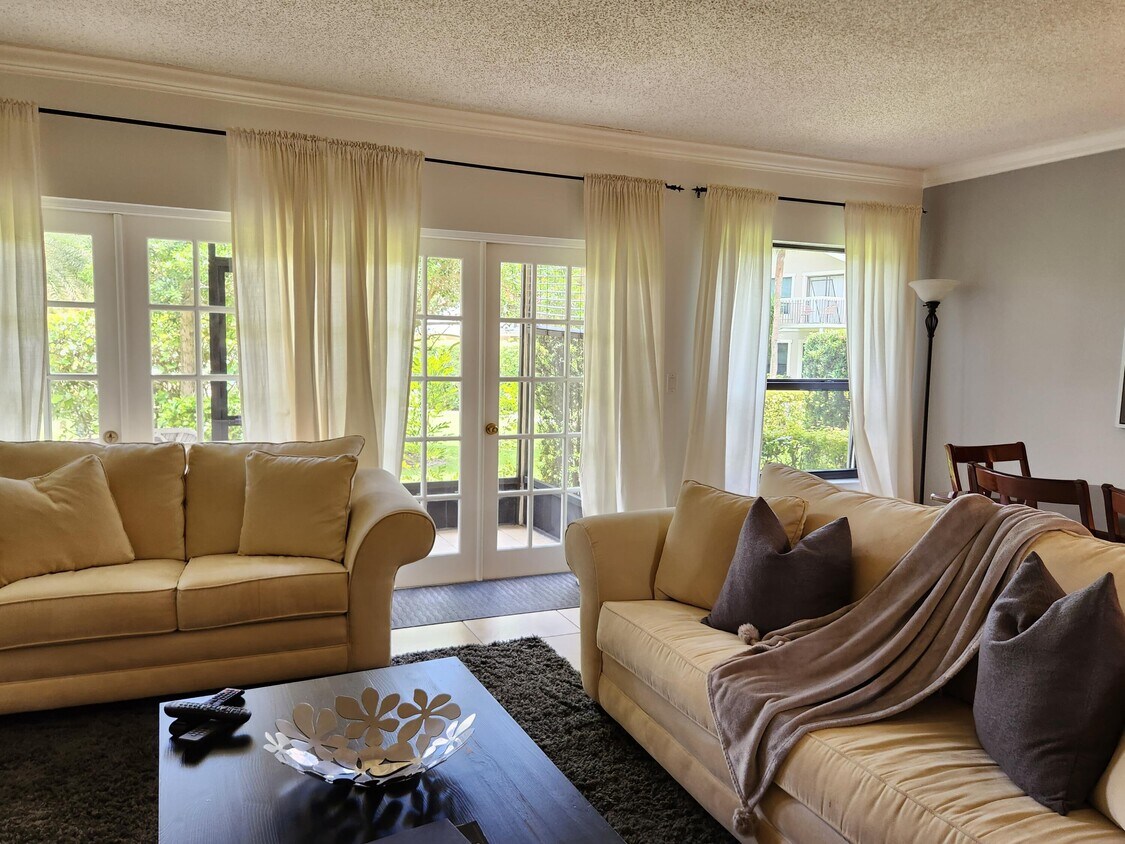 11863 Wimbledon Cir Unit 402, Wellington, FL 33414 Condo for Rent in