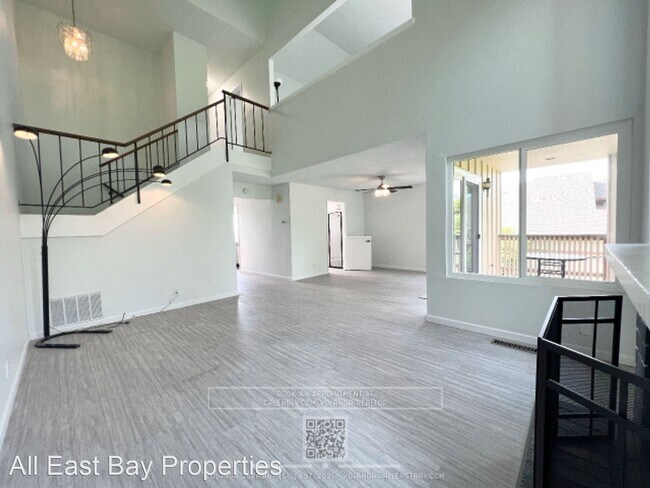 Building Photo - 3 br, 2.5 bath House - 1 Quail Hill Ct.