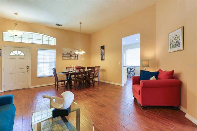 Foto del edificio - 331 Henley Cir