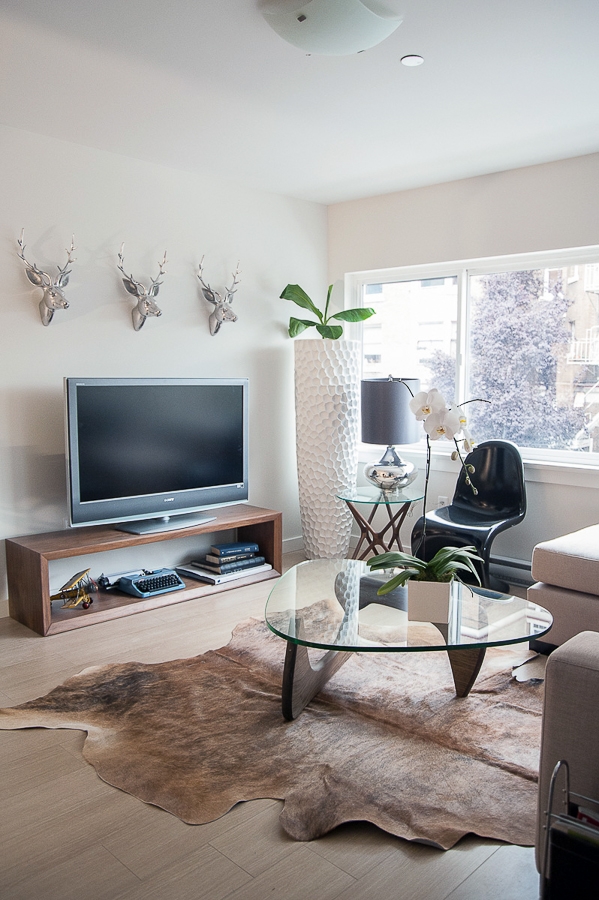 Interior Photo - 1075 Burnaby St