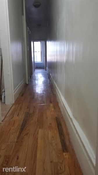 Foto del edificio - 913 Saint Marks Ave