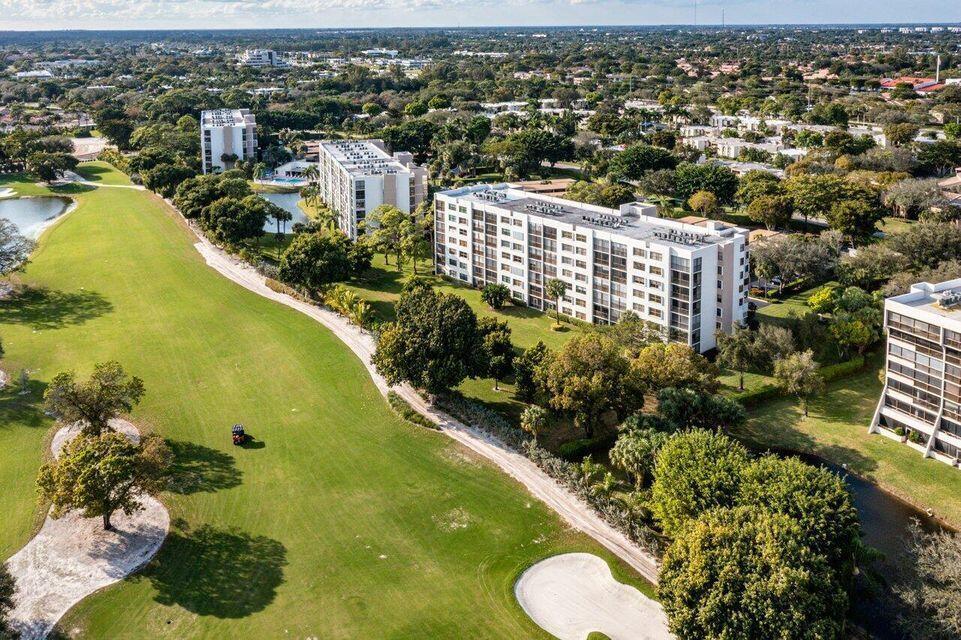 Foto principal - 6530 Boca Del Mar Dr