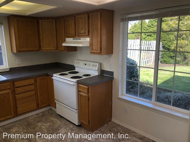 Foto del edificio - 1322-1324 Country Glen Ave NE