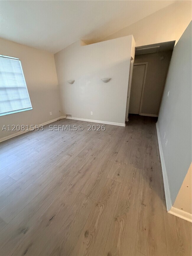 Foto del edificio - 317 SW Buxton Ave