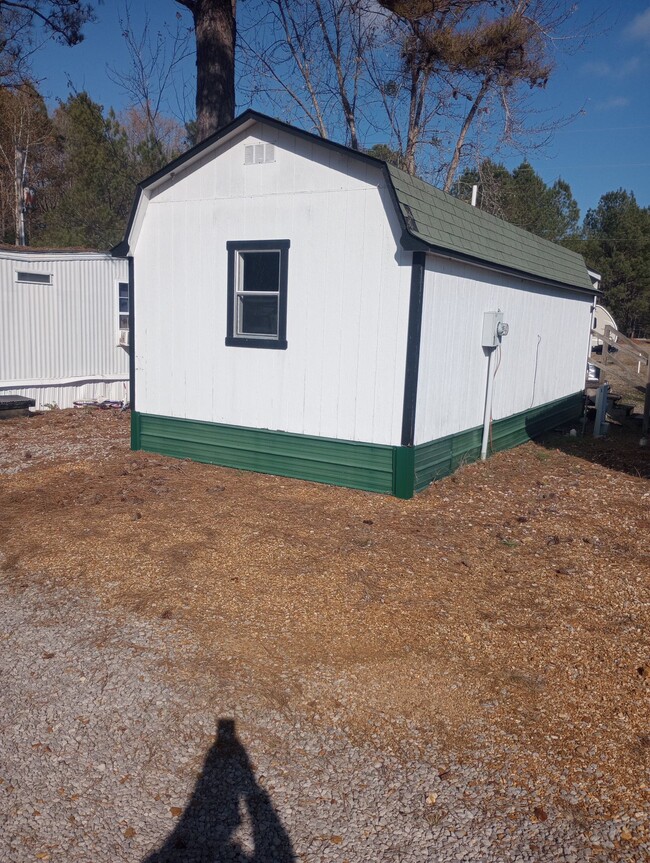 Building Photo - Paris Landing RV Park