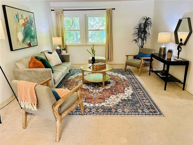 Foto del edificio - 5827 Bowcroft St