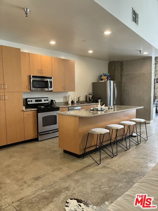 Foto principal - 711 S Olive St
