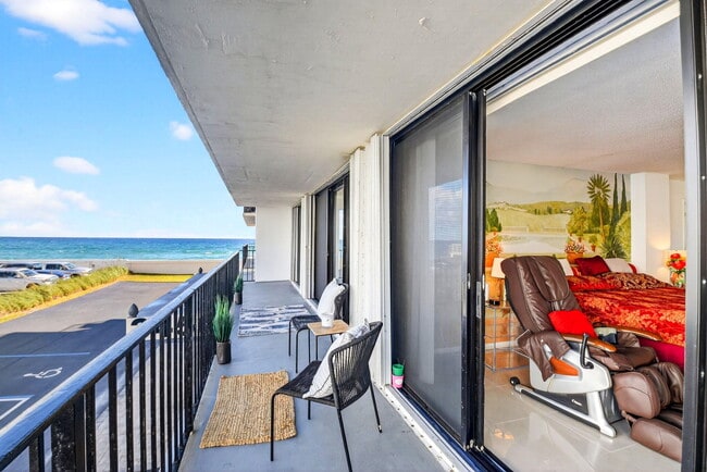 Foto del edificio - 3456 S Ocean Blvd