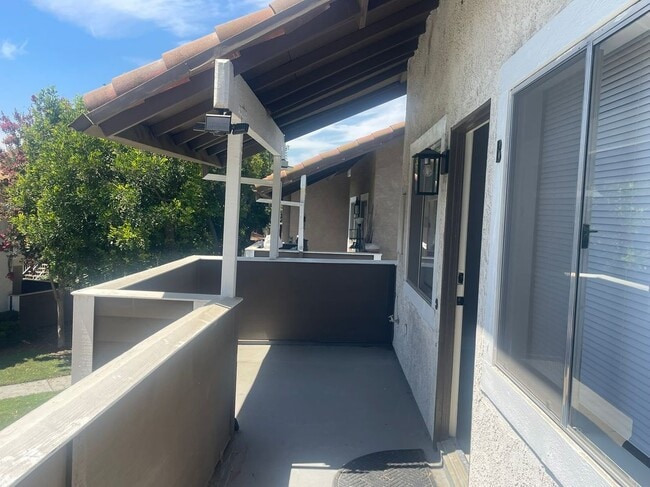 Building Photo - 3703 S Country Oaks Loop