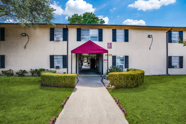 Courtyards at Gateway photo'