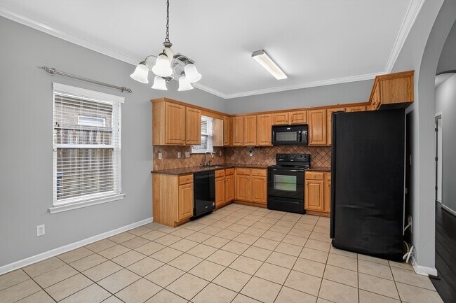 Foto del edificio - 265 Oxmoor Pl